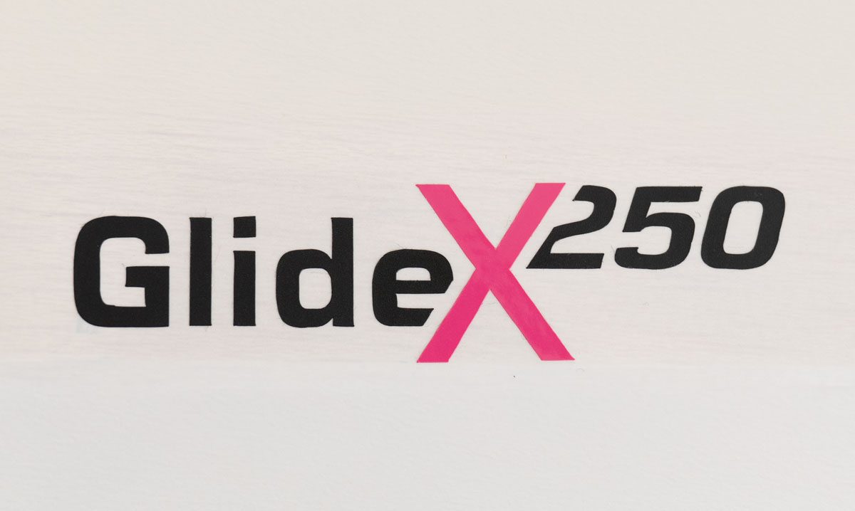 GlideX-250-Logo in Schwarz und Pink